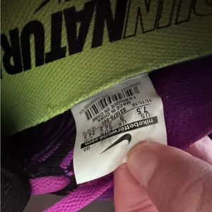 Nike Purple and Pink Flyknit Trainers thumbnail 6