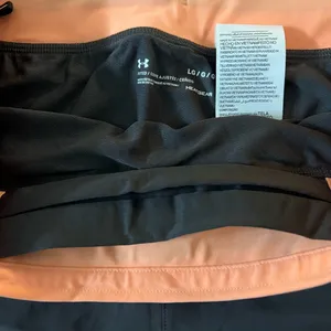 Under Armour Women's Black and Peach Shorts thumbnail 3
