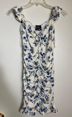 Dress thumbnail 1