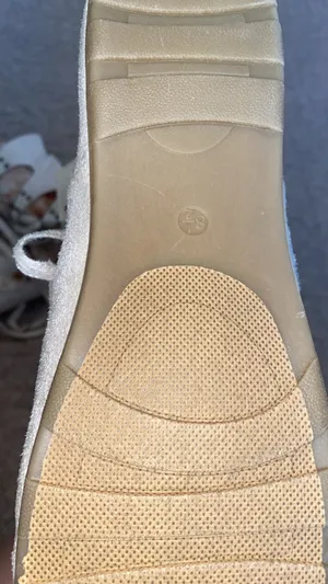 Fur boots Size 8.5 thumbnail 3