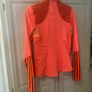 Lululemon Forme Jacket Light Flare / Classic Stripe Light Flare Size 8 EUC thumbnail 10