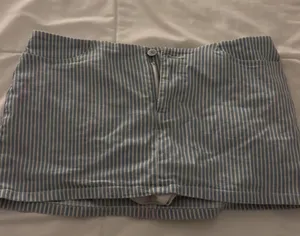 brandy melville blue and white striped mini skirt with built in shorts size small thumbnail 1