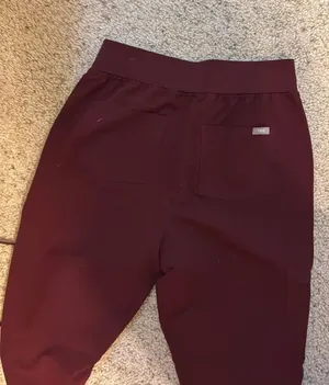 Burgundy Scrubs Set thumbnail 3