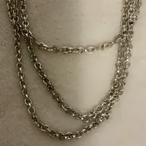 Necklace thumbnail 4