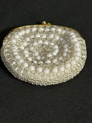 Handcrafted White Beaded Coin Purse with Gold Frame thumbnail 3