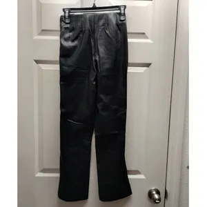Lulus NWT Women's Size XS Black Vegan Faux Leather Side Zip Ankle Pants thumbnail 2