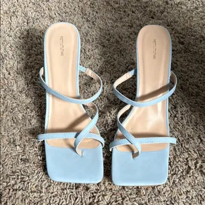 Pretty Little Thing Pastel Blue Square Toe Heels thumbnail 2