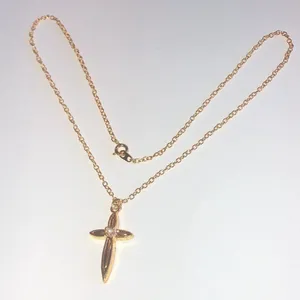 Vintage Gold Tone & Faux Pearl Cross Pendant Necklace thumbnail 3