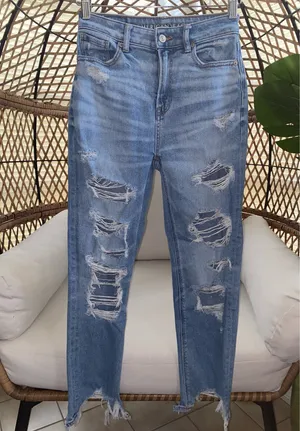 American Eagle Outfitters women’s heavy distressed ripped mom jean size thumbnail 2
