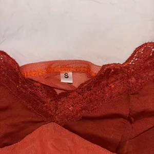 Red lace trim mesh crop top thumbnail 3