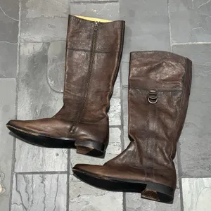 Frye Anna D Ring Brown Leather Knee High Boots - size 9.5M thumbnail 3