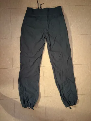 Lululemon Dance Studio Pants Mid-Rise (Palm Deco Green) thumbnail 4