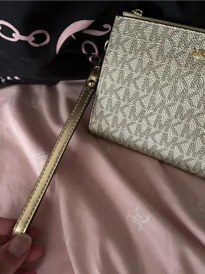 Michael Kors Logo Wristlet Wallet thumbnail 9