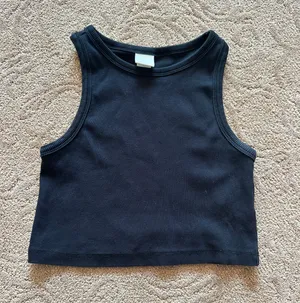 H&M black tank thumbnail 1