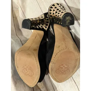 Vince Camuto black suede peep toe shoes Gold Metal Cut Out Heel Size 10 thumbnail 6
