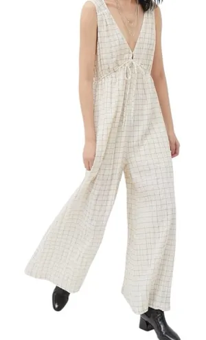 Urban Outfitters Breezy Plunging Wide Leg Sleeveless‎ Babydoll Jumpsuit Size XS thumbnail 1