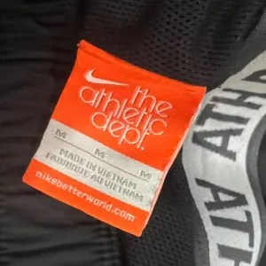 FINAL PRICE Ladies Nike Windbreaker Pants thumbnail 4