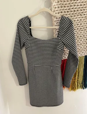 Francesca's Long Sleeve Black And White Dress thumbnail 1