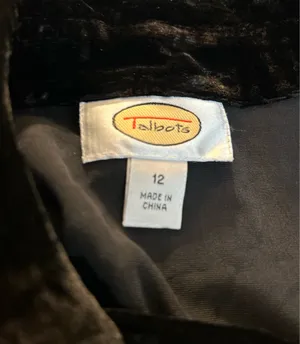 Women's velour suit: skirt and jacket.Size M. $25. thumbnail 7