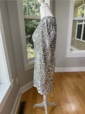 Lulu's Silver Sequin V-Neck Long Sleeve Mini Homecoming Dress Size Medium thumbnail 2