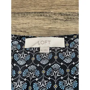 EUC Womens LOFT Blouse Short Sleeve V-neck Lightweight Size‎ XS thumbnail 3