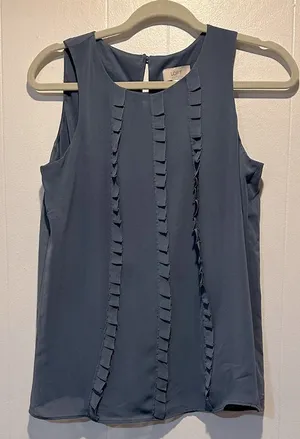 Loft‎ size s gray ruffle blouse thumbnail 1