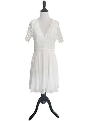 Lulu’s Angel in Disguise Lace Dress size Medium thumbnail 2