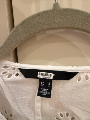Vero Moda Cropped White Eyelet Top thumbnail 3