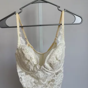 Victoria's‎ Secret Lace Dainty Ethereal Coquette Bridal Teddy Bodysuit 34A Ivory thumbnail 2
