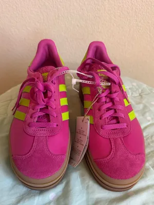 NWT Adidas Gazelle Bold W Hot Pink Suede Sneakers Size 7 thumbnail 2