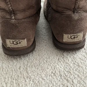 UGG Chocolate Uggs thumbnail 4