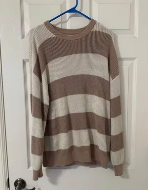 Aritzia TNA Sweater thumbnail 1