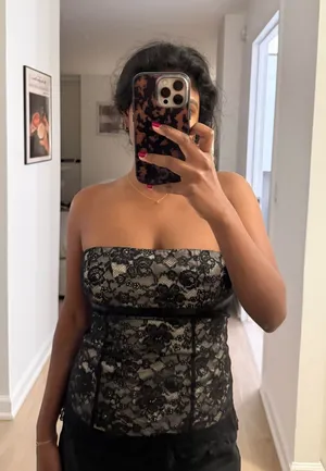 Black Lace Strapless Bustier Top thumbnail 1
