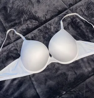 Victoria's Secret Bra thumbnail 1