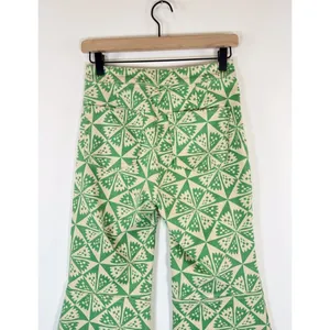 We The Free People Womens Jeans Green Youthquake Printed Crop Flare Boho Size 26 thumbnail 10