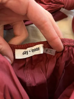 Day + Moon Top Red Size M thumbnail 2