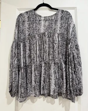 TCEC Snake-Print Tiered Blouse - Black & White thumbnail 1
