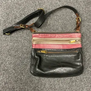 Fossil Explorer Two-Tone Leather Crossbody Bag Red Black Vintage Y2K Soft thumbnail 4