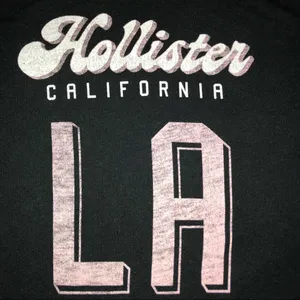 Hollister California LA medium T-shirt thumbnail 2