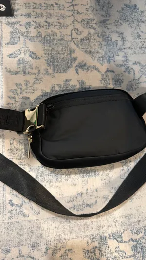 Lululemon Belt Bag thumbnail 2