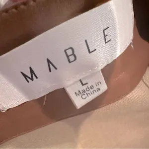 Mable Faux Leather Vegan Camel Mini Skirt Women's Size‎ Large Front Slit NWT thumbnail 2