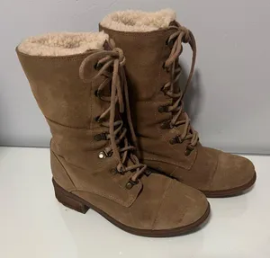 UGG Tan Winter Rain Boots with Fuzzy Lining thumbnail 2