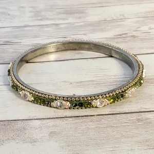 Vintage Bangle Pretty Green Bracelet thumbnail 4