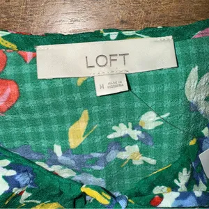 NEW Loft Ann Taylor Floral Bouquet Ruffle Tie-Neck Jacquard Long Sleeve Blouse thumbnail 4