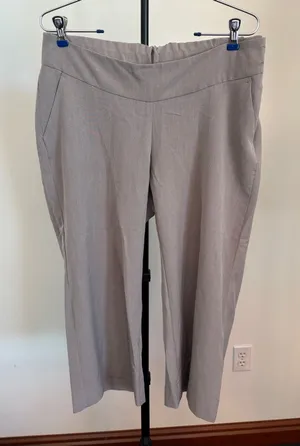 Motherhood Beige Straight-Leg Maternity Capris thumbnail 1