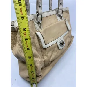 COACH Medium/ Large Leather Tan White Shoulder Bag thumbnail 4