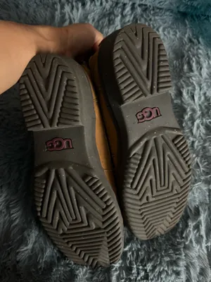 UGG Women’s Boots thumbnail 10