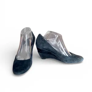 Franco Sarto Black Suede Wedge Pumps Round Toe Women's Shoes Size 8.5‎ thumbnail 2