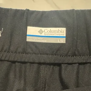Columbia Women’s Skort‎ Large Black Hiking Skirt Active Outdoor Stretch Pockets thumbnail 4