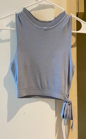 Free people cute crop top thumbnail 1